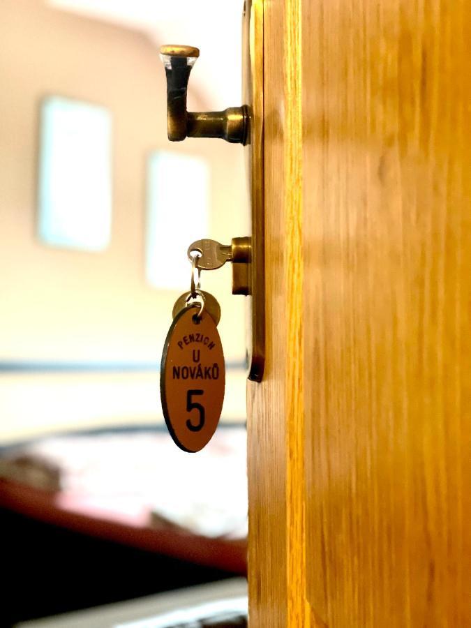 Penzion A Restaurace U Novaku Bítovany المظهر الخارجي الصورة